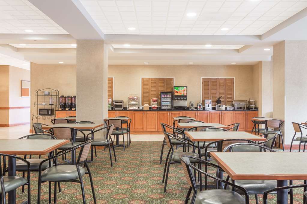 Wingate By Wyndham Stafford/Quantico Hotel Restaurant foto